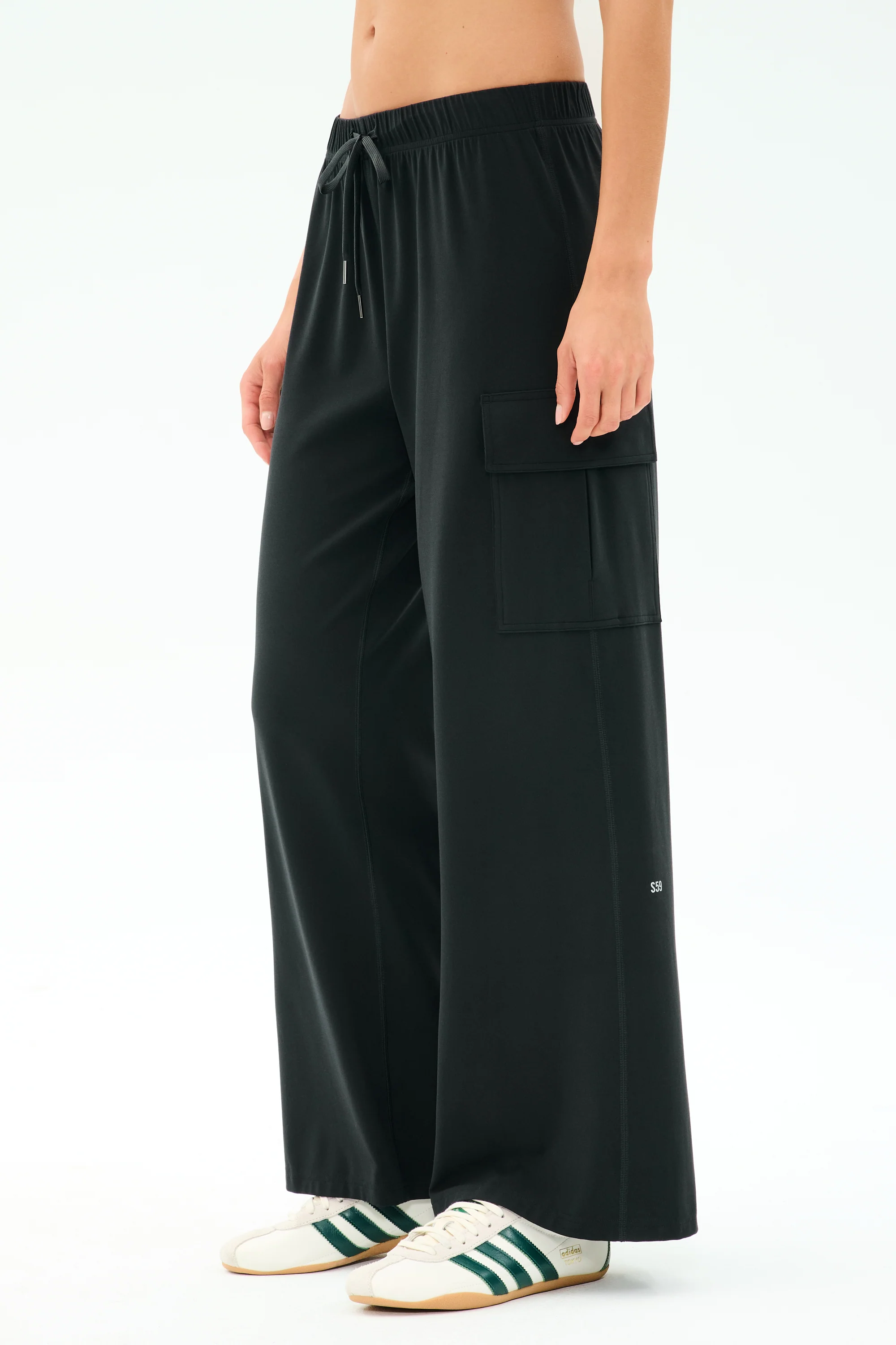 Alex Airweight Cargo Pant - Black - Image 2