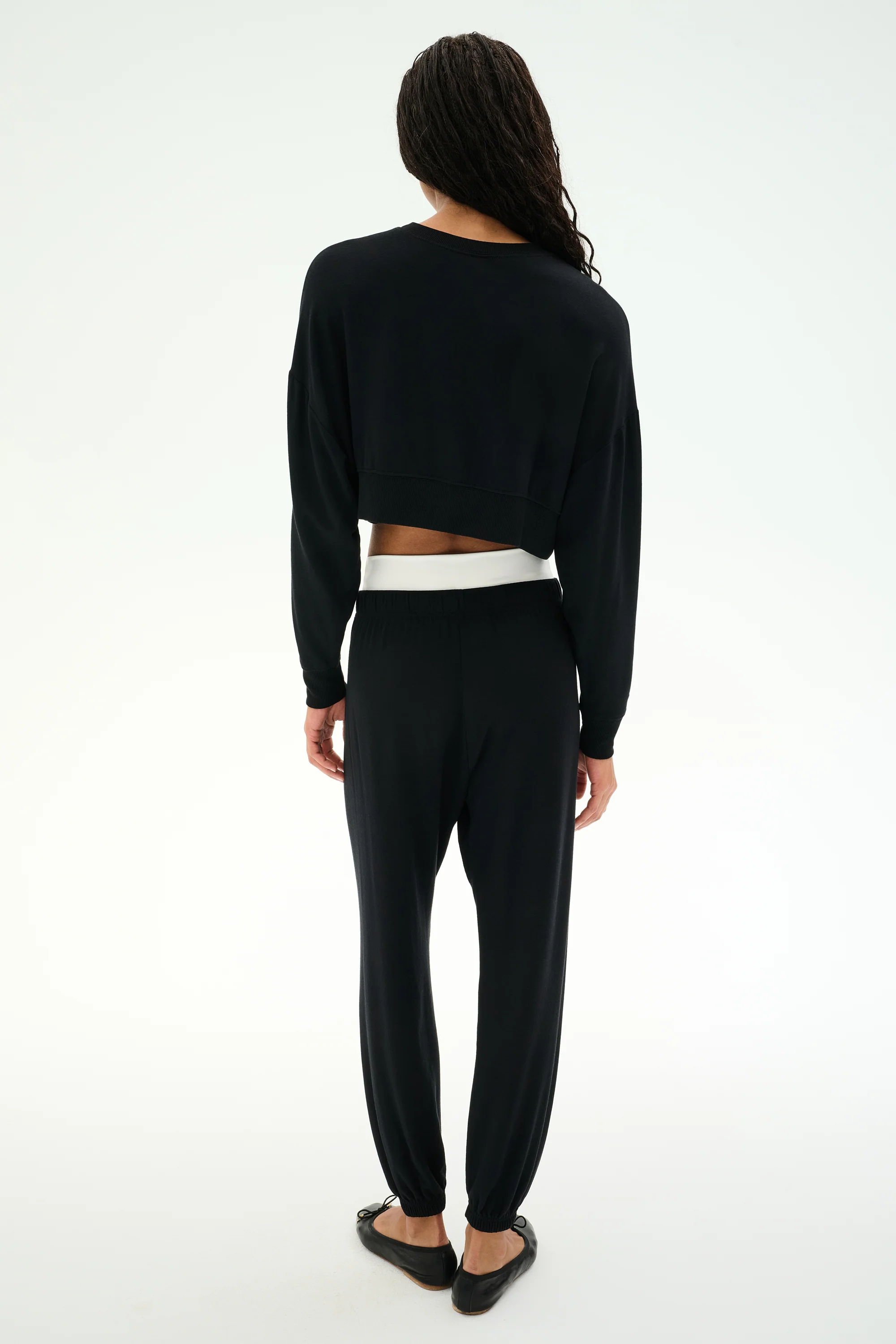 Noah Fleece Crop Sweatshirt - Black - Image 6