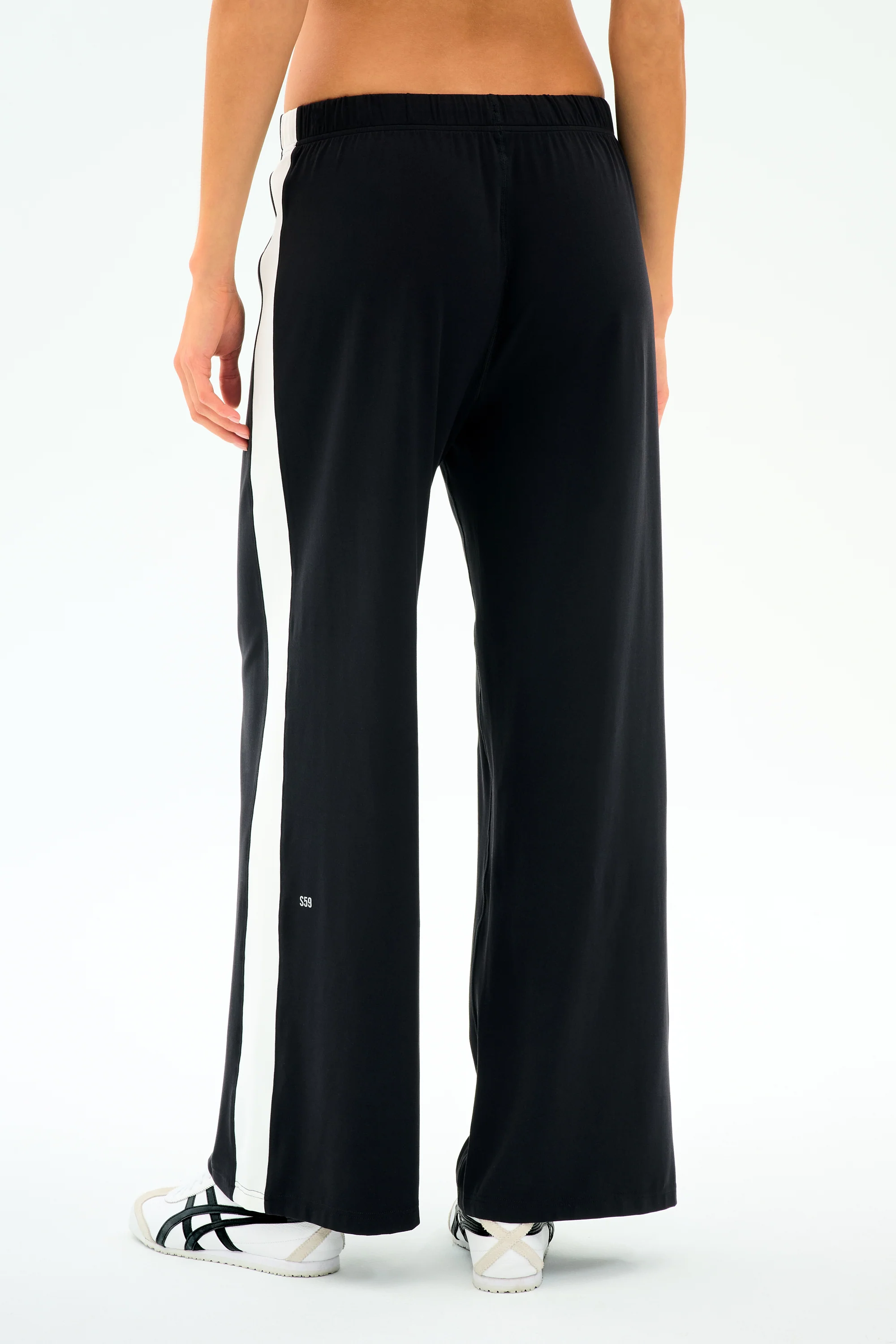 Willow Airweight Wide Leg - Black/White - Image 3