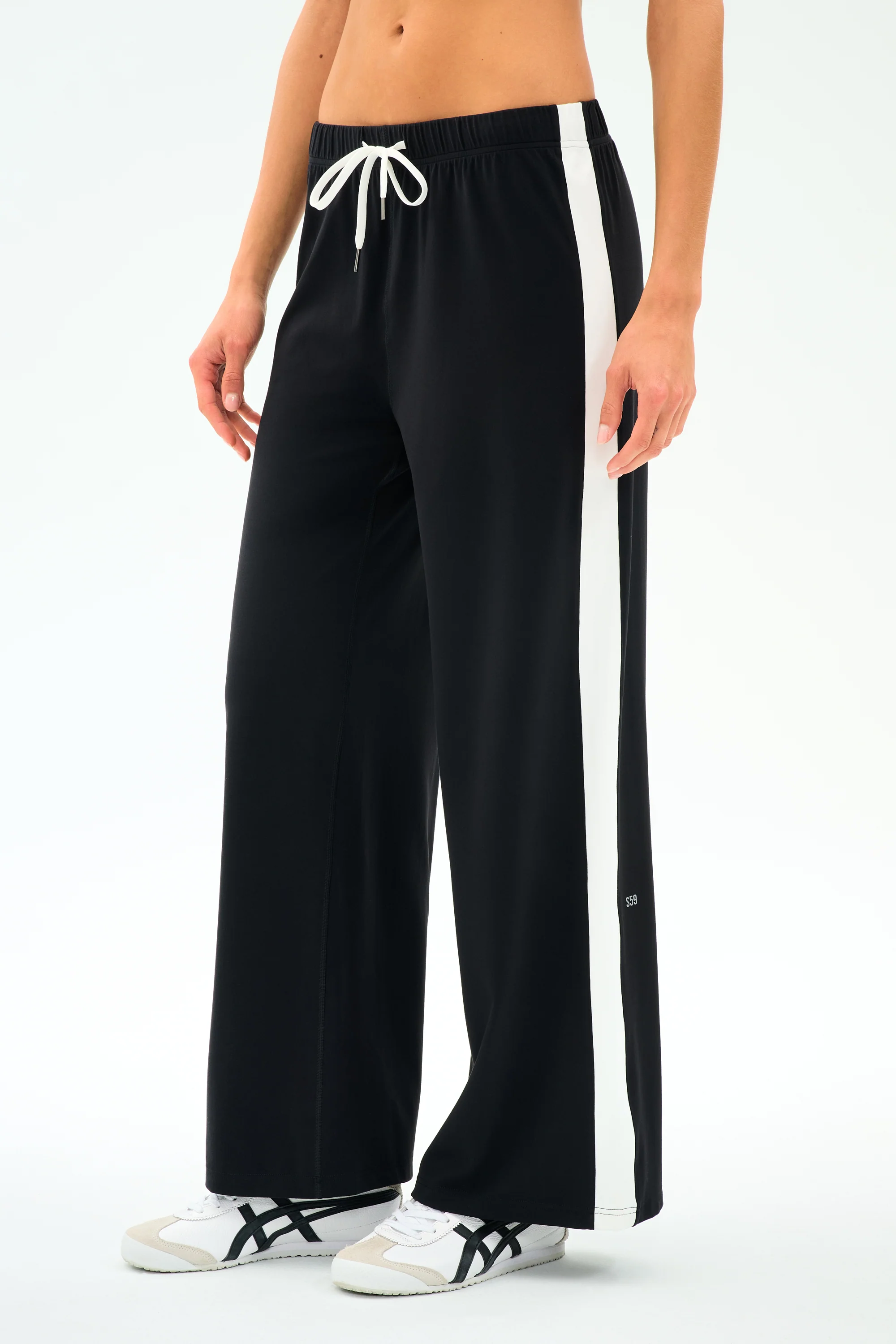 Willow Airweight Wide Leg - Image 3